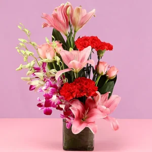 Elegant Flowers Vase Arrangement